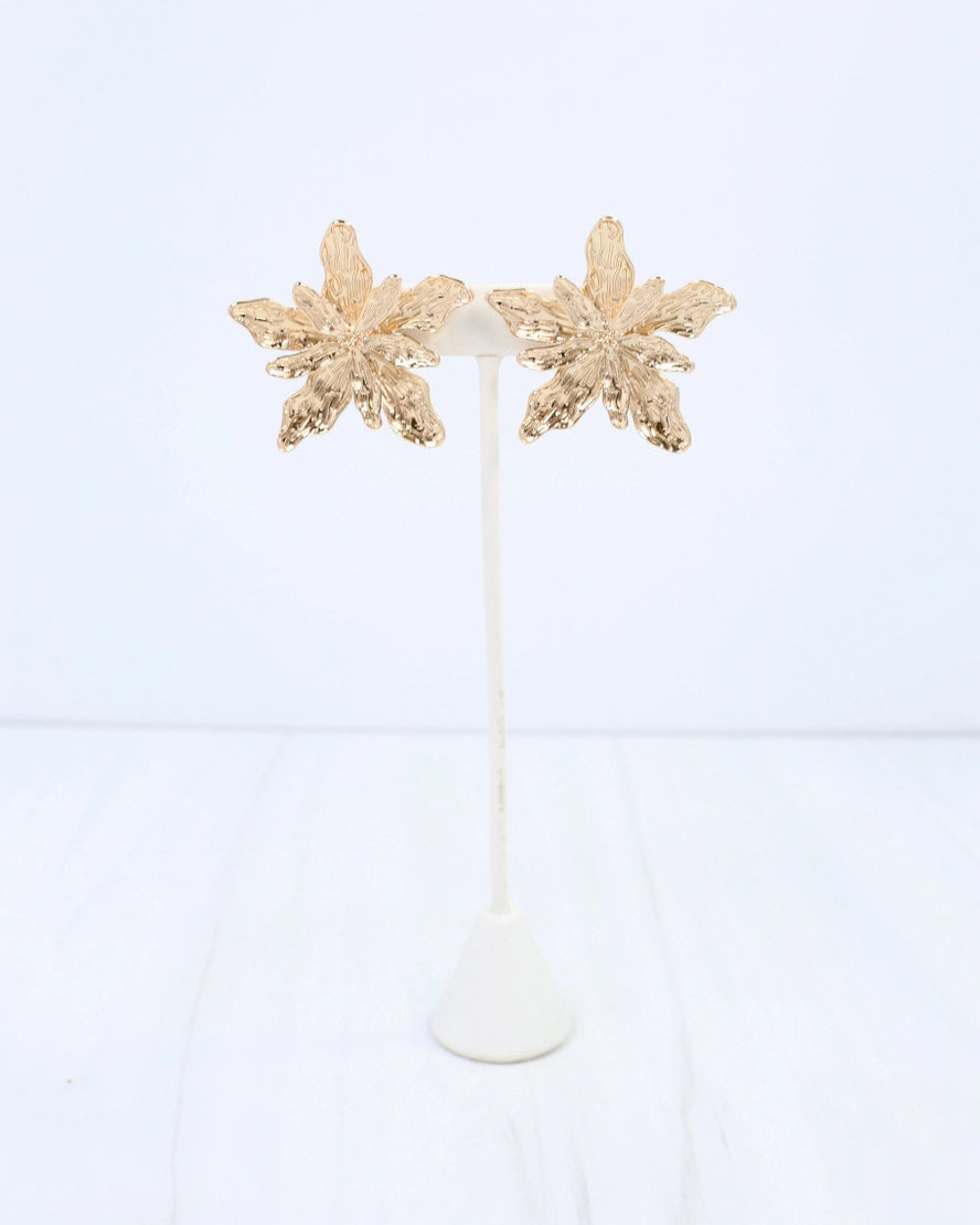 Harlan Textured Flower